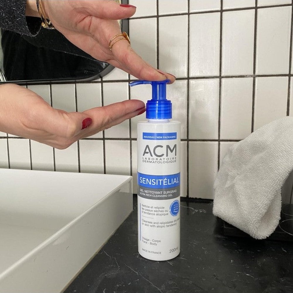 acm – sensitelial gel nettoyant surgras – 200ml acm – sensitelial gel nettoyant surgras – 200ml