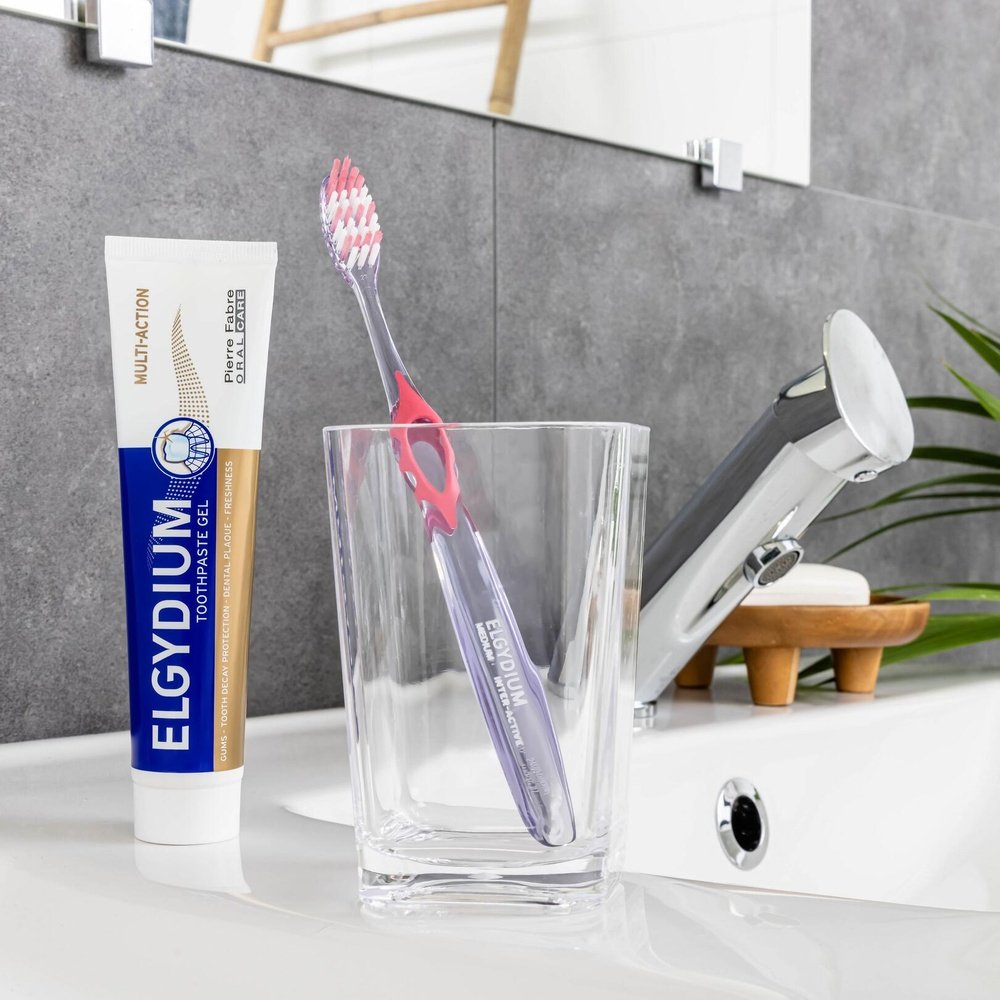 elgydium – brosse a dents interactive medium – 1u elgydium – brosse a dents interactive medium – 1u