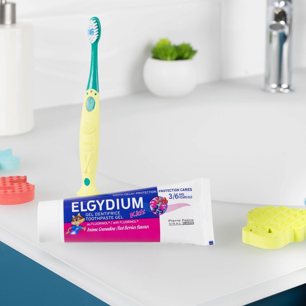 elgydium – dentifrice kids grenadine 3 6ans protection caries – 50ml elgydium – dentifrice kids grenadine 3 6ans protection caries – 50ml